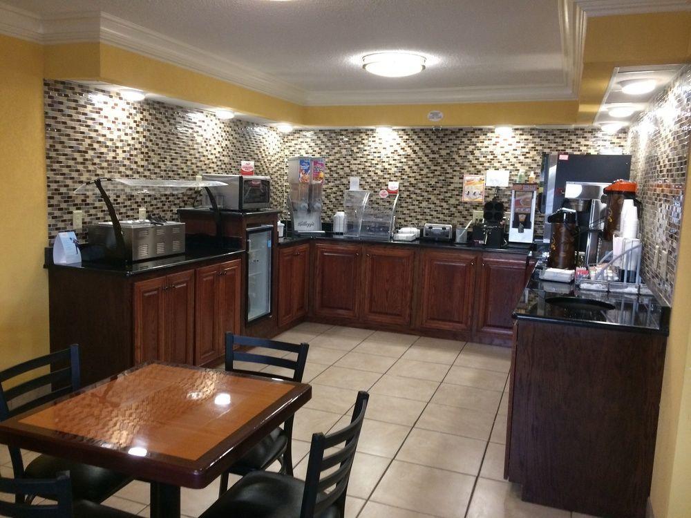 מלון Super 8 By Wyndham Byron/South Macon מראה חיצוני תמונה