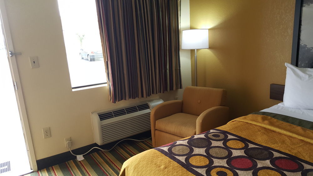 מלון Super 8 By Wyndham Byron/South Macon מראה חיצוני תמונה