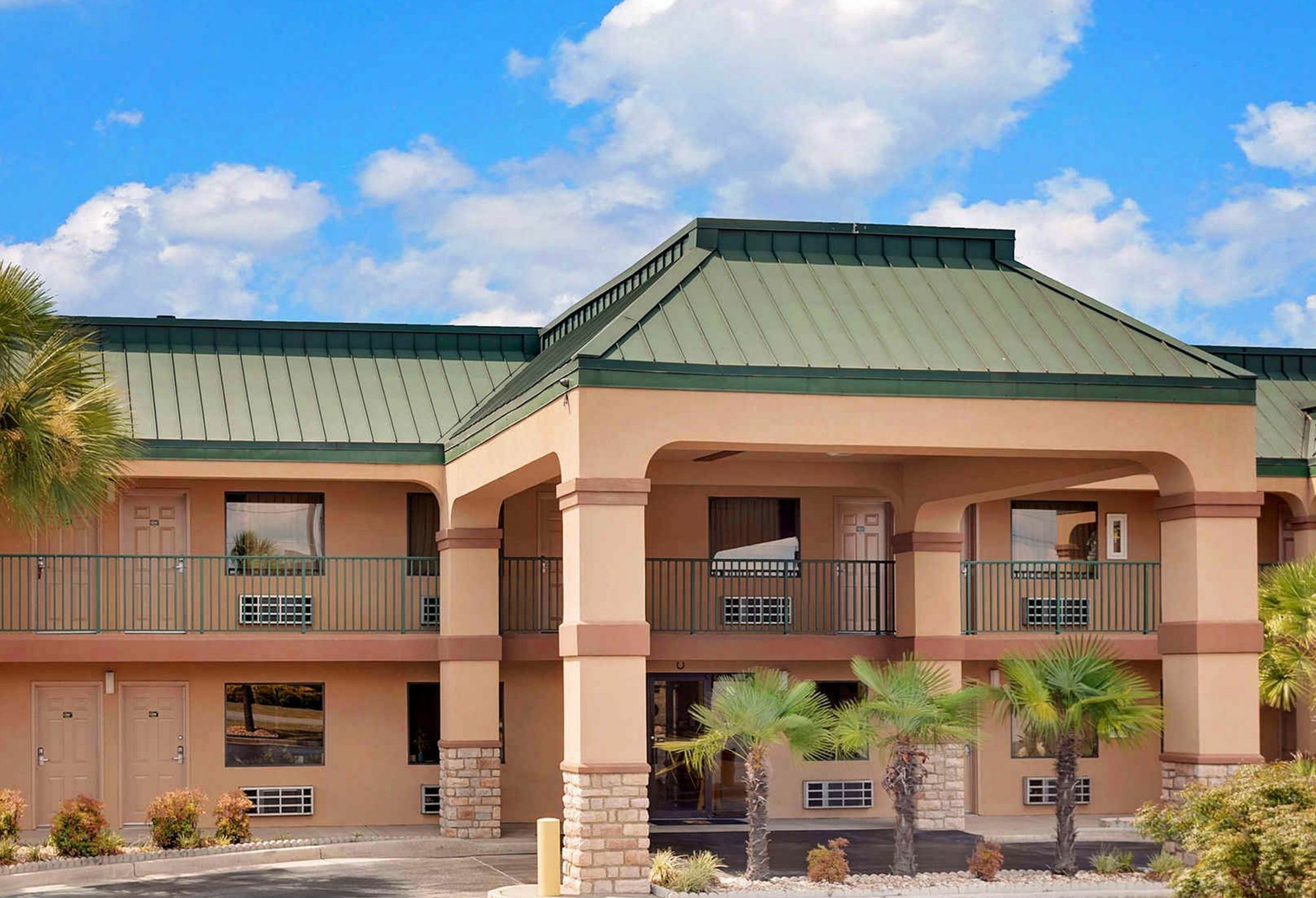 מלון Super 8 By Wyndham Byron/South Macon מראה חיצוני תמונה
